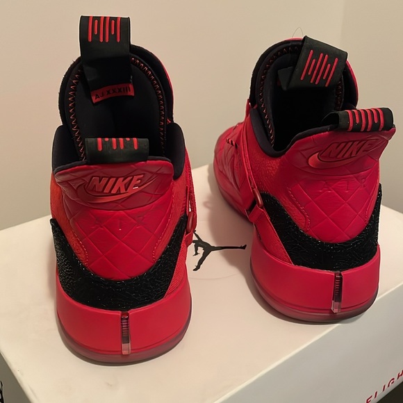 Nike Air Jordan XXXIII - Picture 6 of 12